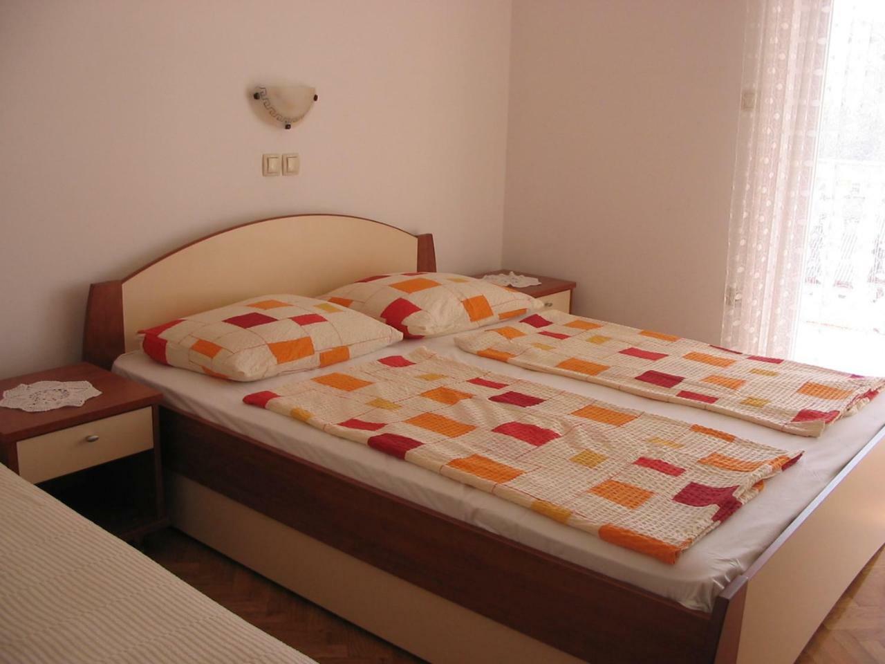 Apartmani Manuela ロパール 部屋 写真