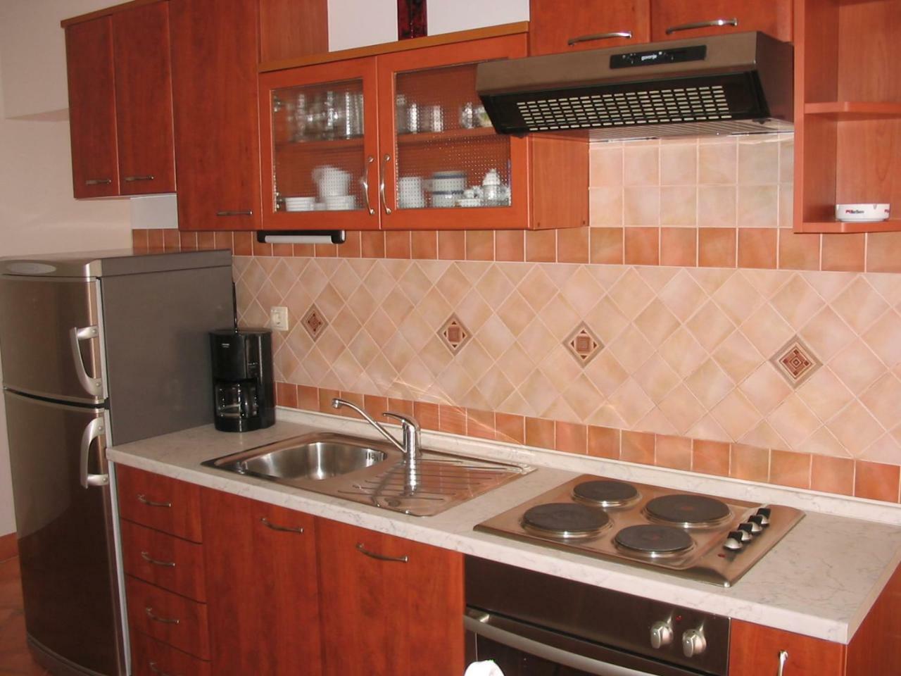 Apartmani Manuela ロパール 部屋 写真