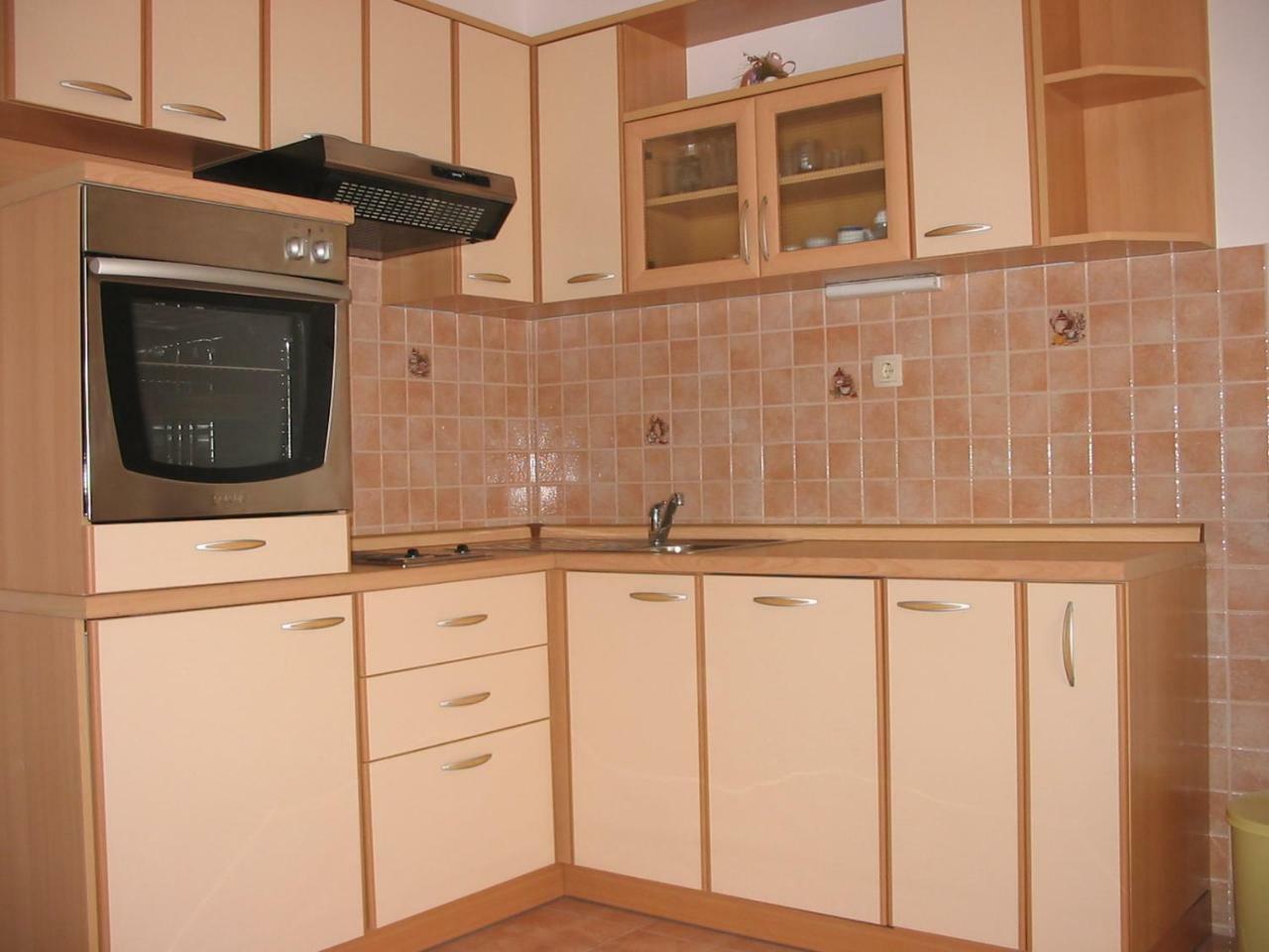 Apartmani Manuela ロパール 部屋 写真